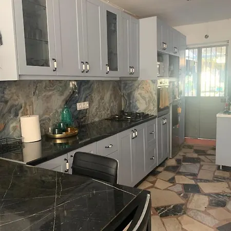 Melinas Maisonette * Corfu (city)